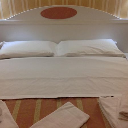 Rome Palace Room photo