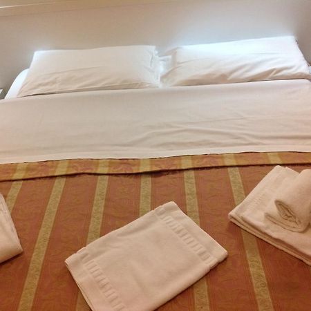 Rome Palace Room photo